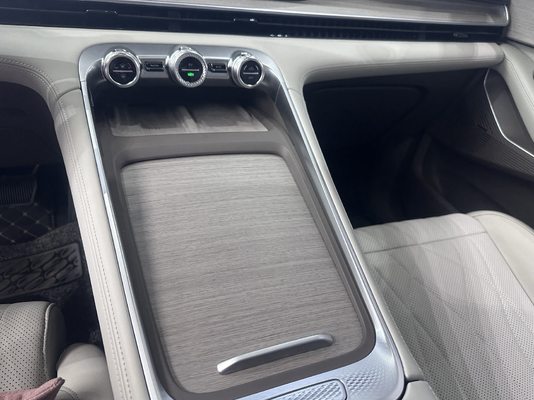 Yao Guang CDM Pure Electric SUV Rhino Gray 160km Endurance 1300km Comprehensive Range