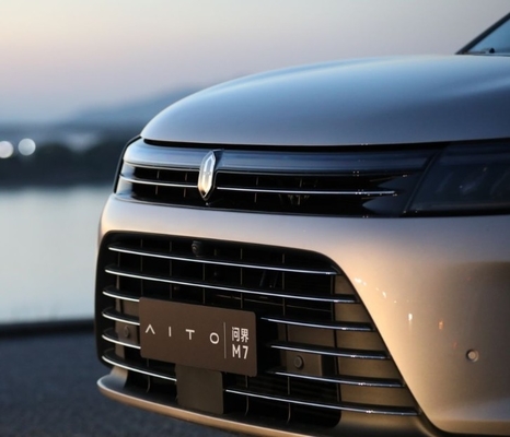 Upgrade Your Ride with AITO M7 Luxury SUV Intelligent Driving and Gilded Black Design