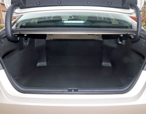 Medium Size Vehicles in Daytime Light LED 10 Automatic Transmission Leather Dark