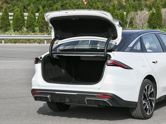 Plug-in Hybrid Electric Vehicle Geely Galaxy L6 Super 125km Lithium Battery Max Edition