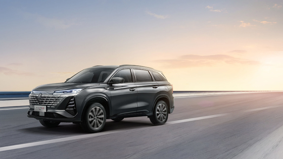 Changan CS75 Plus Champion Edition 2.0T Grey LED Electric Leather Dark Multi-function Water Tank 1000 Liter ACC Automatic Manual