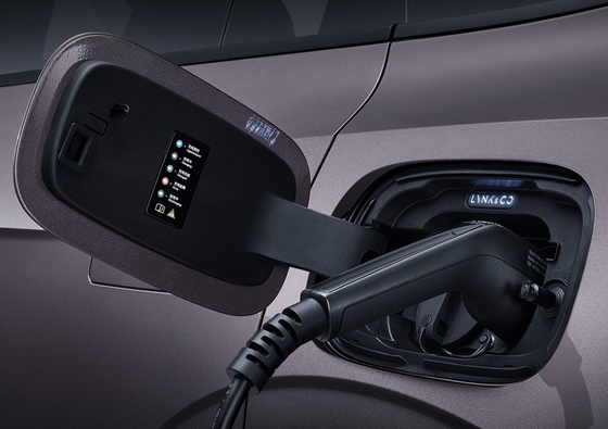 Lynkco 09EM-P 6-Seat ULTRA Electric Car The Perfect Blend of Style and Efficiency